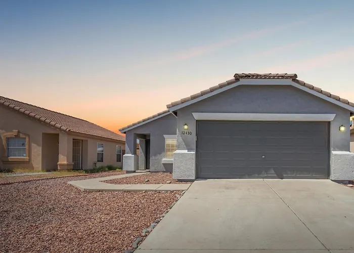 Newly Renovated Modern Cozy 3-bedroom In Az Holiday home