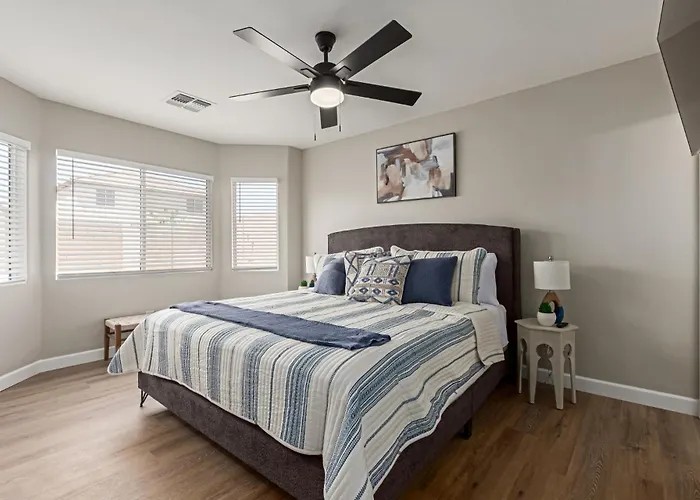 Newly Renovated Modern Cozy 3-bedroom In Az El Mirage