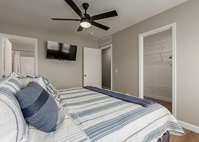 Newly Renovated Modern Cozy 3-bedroom In Az *