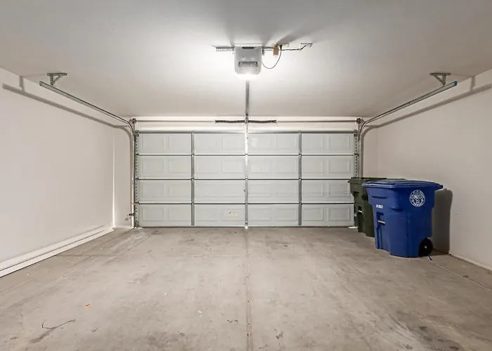 Holiday home Newly Renovated Modern Cozy 3-bedroom In Az El Mirage